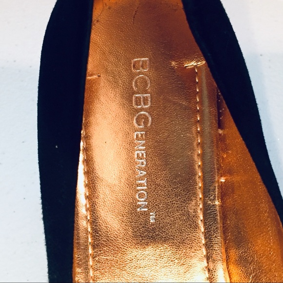 EUC Beyond Beautiful BCBGeneration Bedazzled Black Suede Wedges - Picture 4 of 9